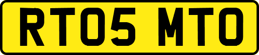 RT05MTO