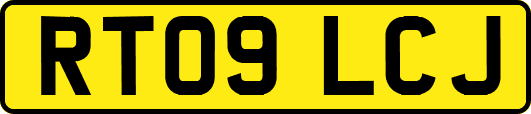 RT09LCJ