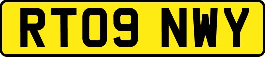 RT09NWY