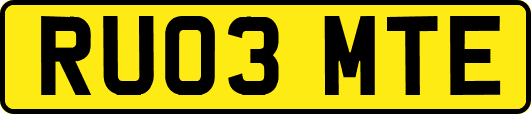 RU03MTE