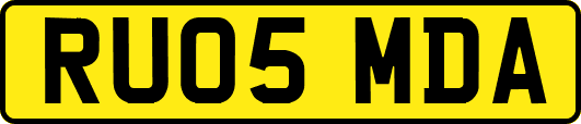 RU05MDA