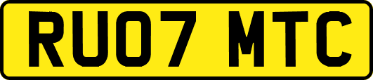 RU07MTC