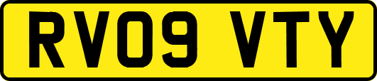 RV09VTY