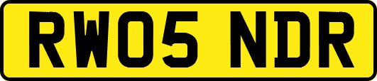 RW05NDR