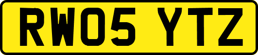 RW05YTZ