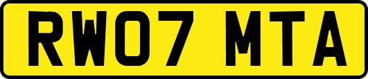 RW07MTA