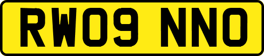 RW09NNO