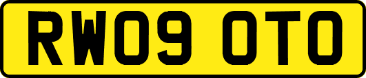 RW09OTO
