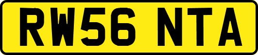 RW56NTA