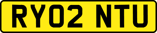 RY02NTU