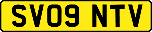SV09NTV