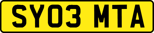 SY03MTA