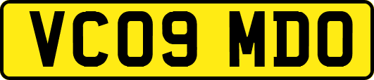 VC09MDO