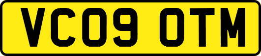 VC09OTM