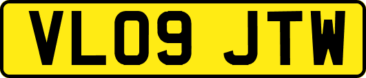 VL09JTW