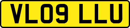 VL09LLU