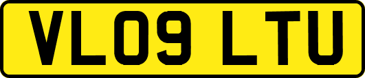 VL09LTU