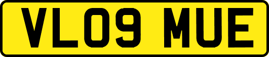 VL09MUE