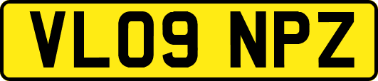 VL09NPZ