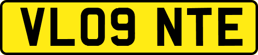 VL09NTE