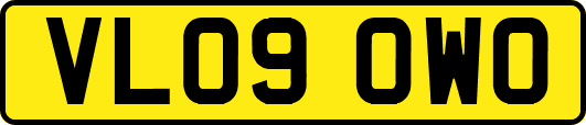 VL09OWO