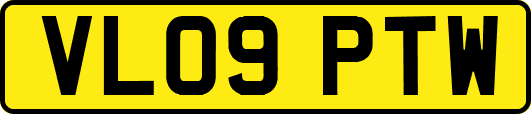 VL09PTW