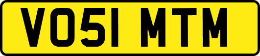VO51MTM