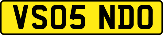 VS05NDO