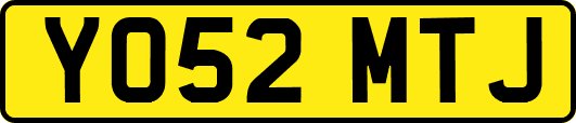 YO52MTJ
