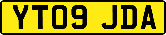 YT09JDA