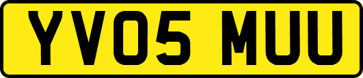 YV05MUU